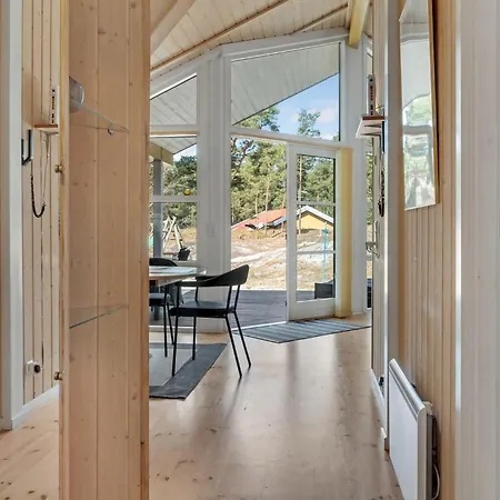 Kjoddtynjan Denm * Vester Somarken